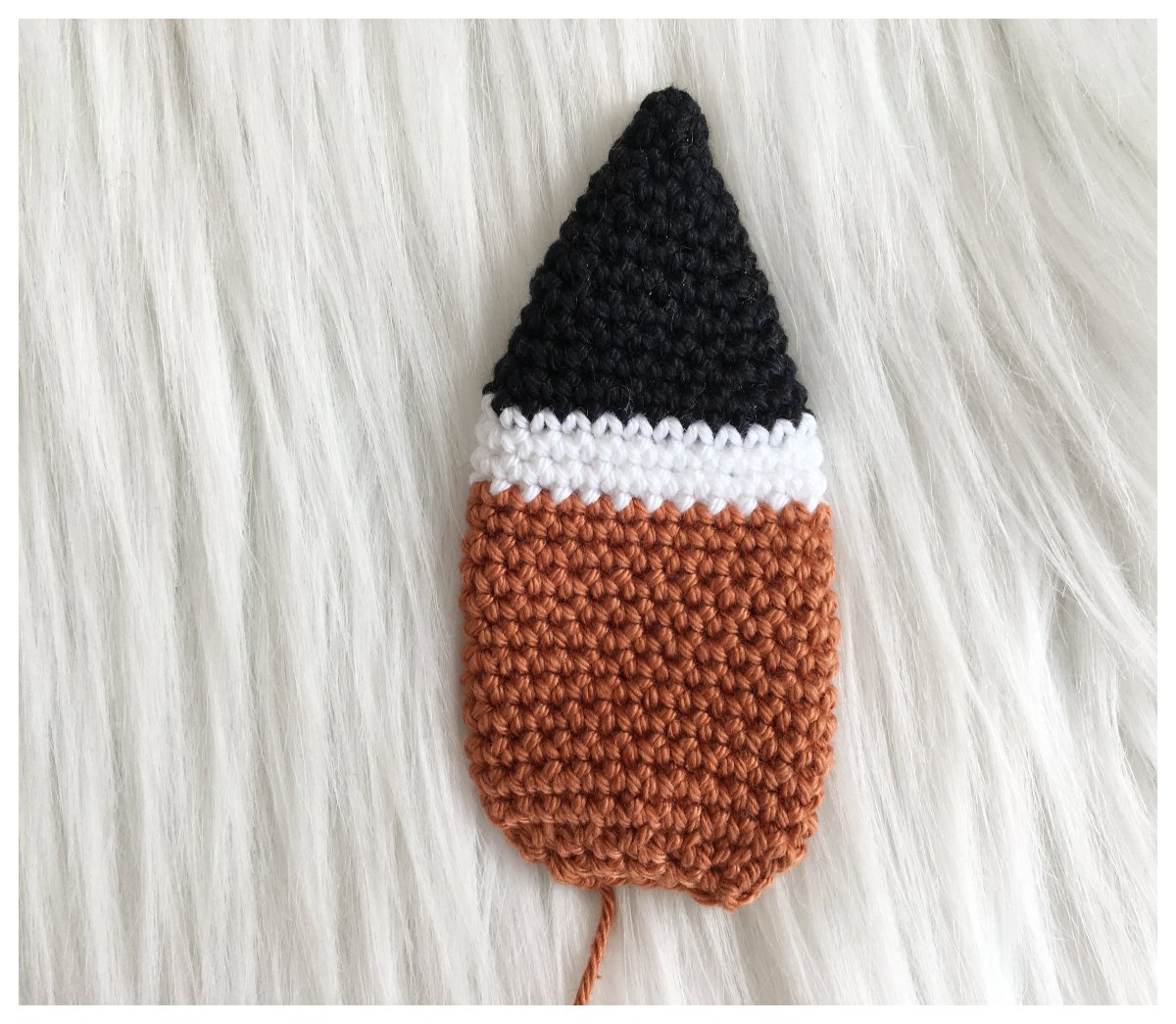 Blog-Inhaltsbild für 'Fuchspaar, kostenlose Häkelanleitung'